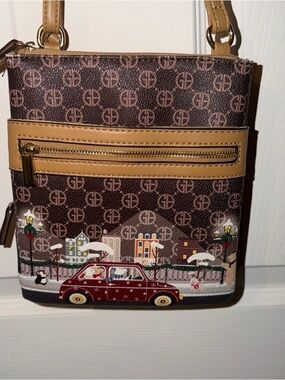 Giani Bernini Holiday Bears Dasher Crossbody bag